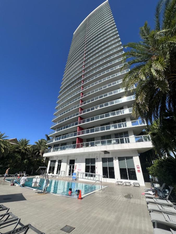 23Rd Floor Luxury & Spacious Beachwalk Resort Apartment With Amazing View ハランデール・ビーチ エクステリア 写真