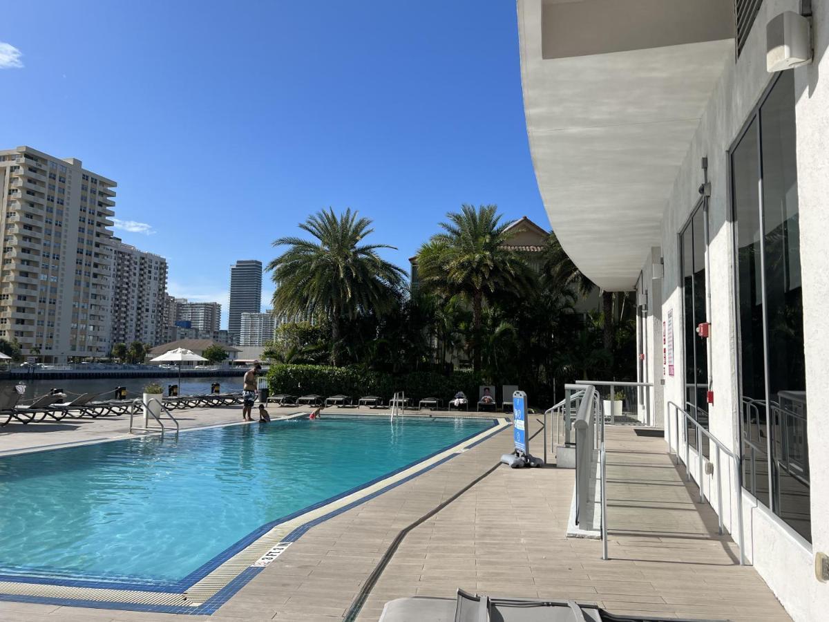 23Rd Floor Luxury & Spacious Beachwalk Resort Apartment With Amazing View ハランデール・ビーチ エクステリア 写真