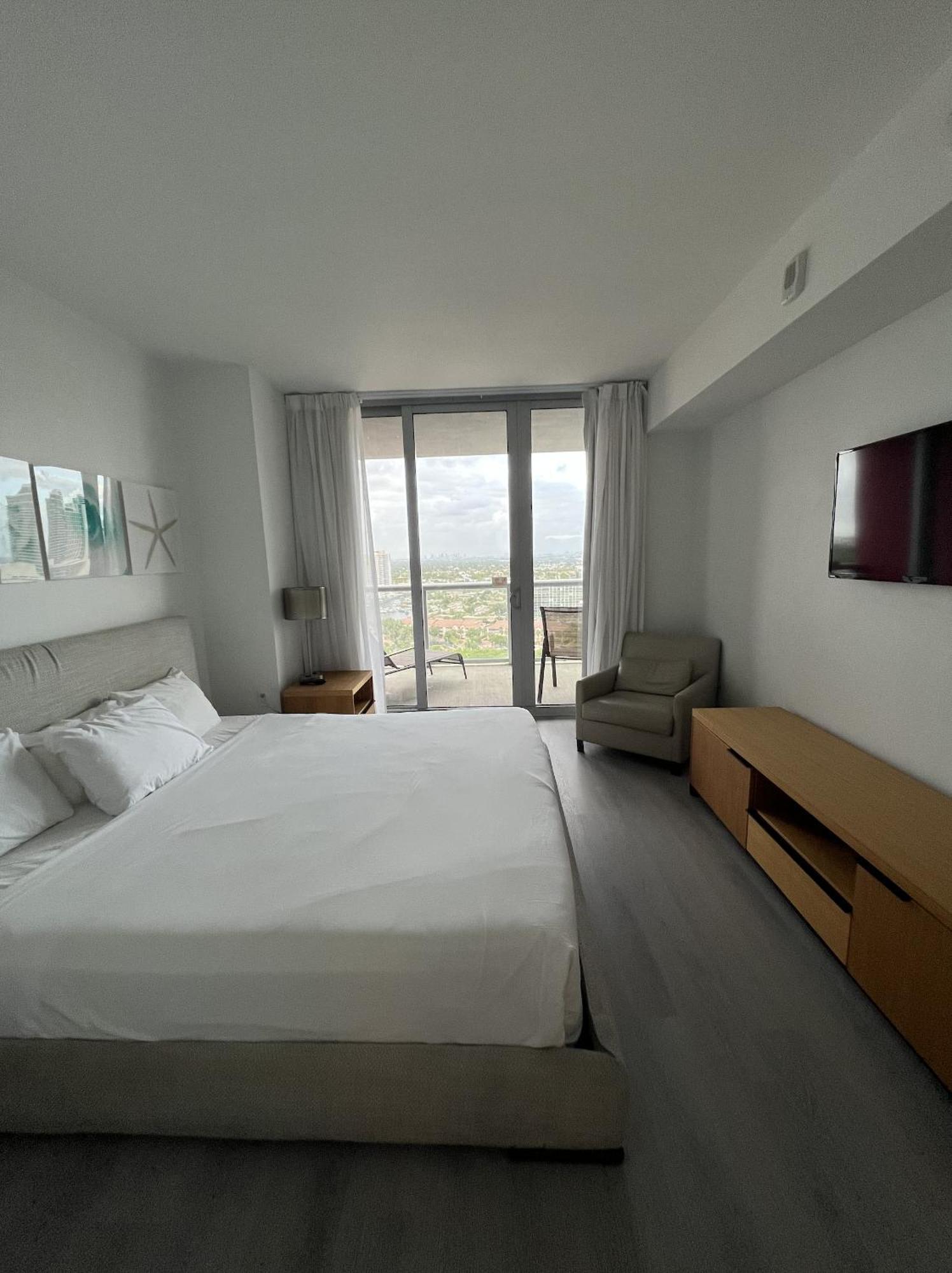 23Rd Floor Luxury & Spacious Beachwalk Resort Apartment With Amazing View ハランデール・ビーチ エクステリア 写真