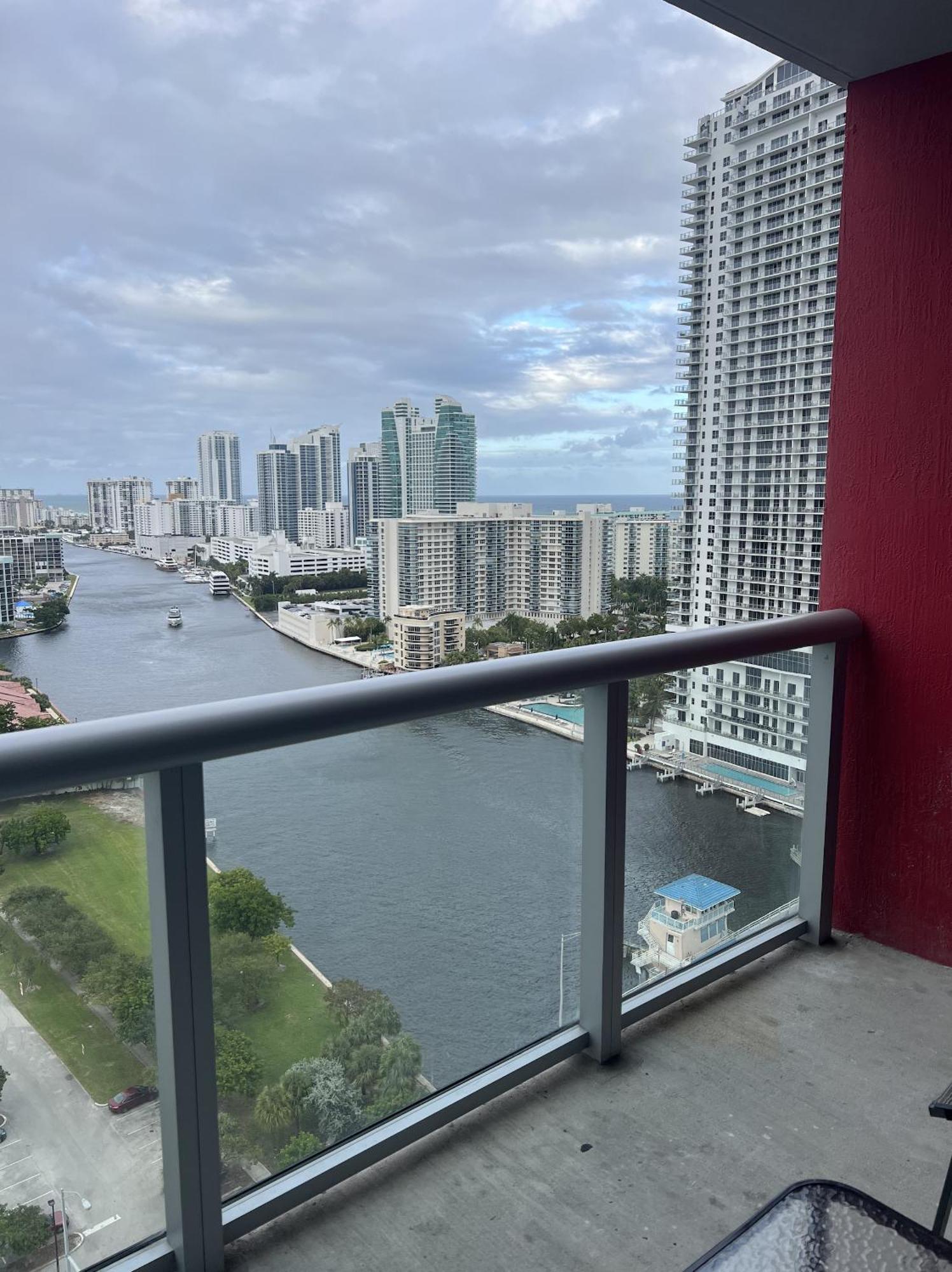23Rd Floor Luxury & Spacious Beachwalk Resort Apartment With Amazing View ハランデール・ビーチ エクステリア 写真