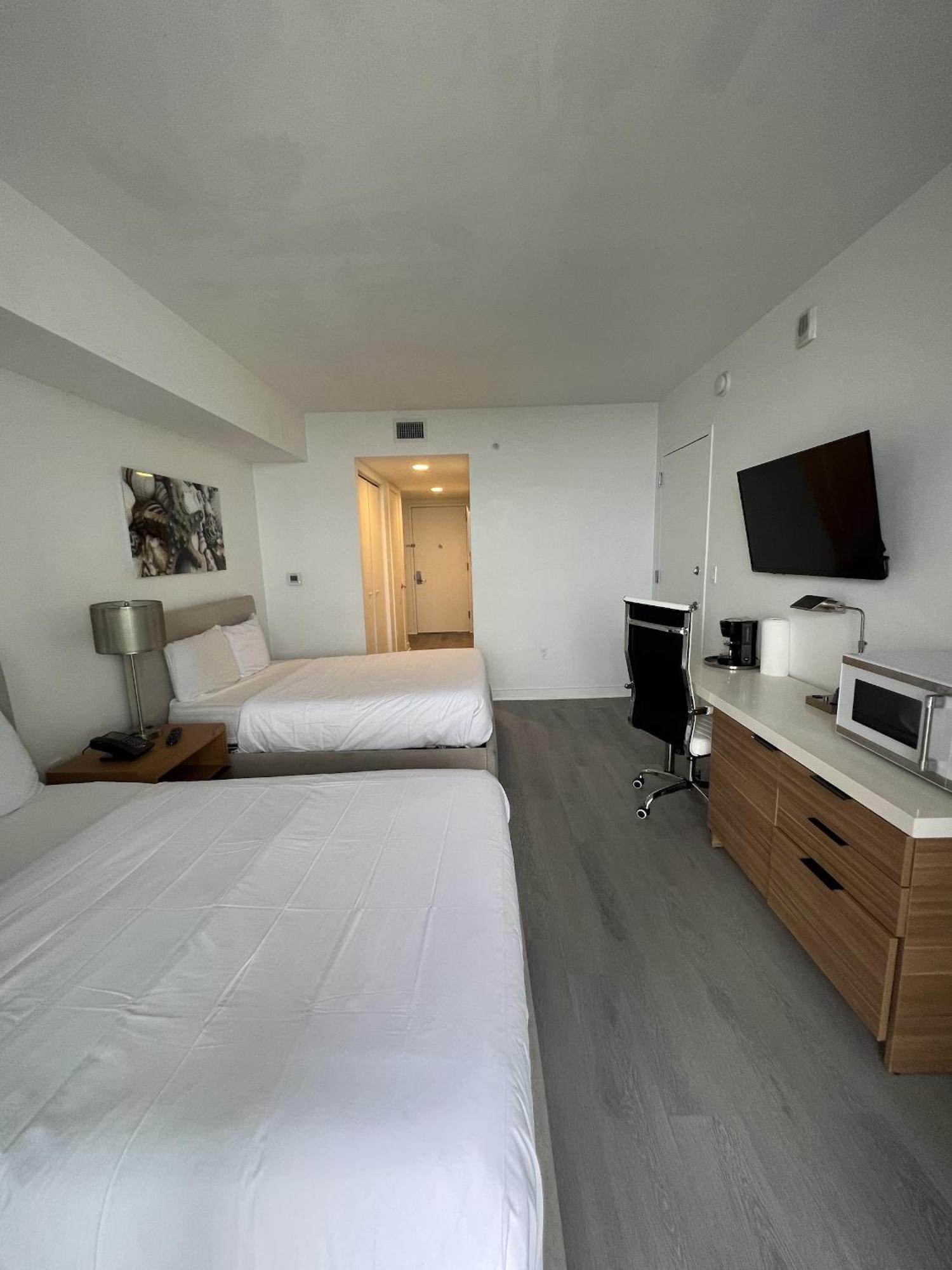 23Rd Floor Luxury & Spacious Beachwalk Resort Apartment With Amazing View ハランデール・ビーチ エクステリア 写真