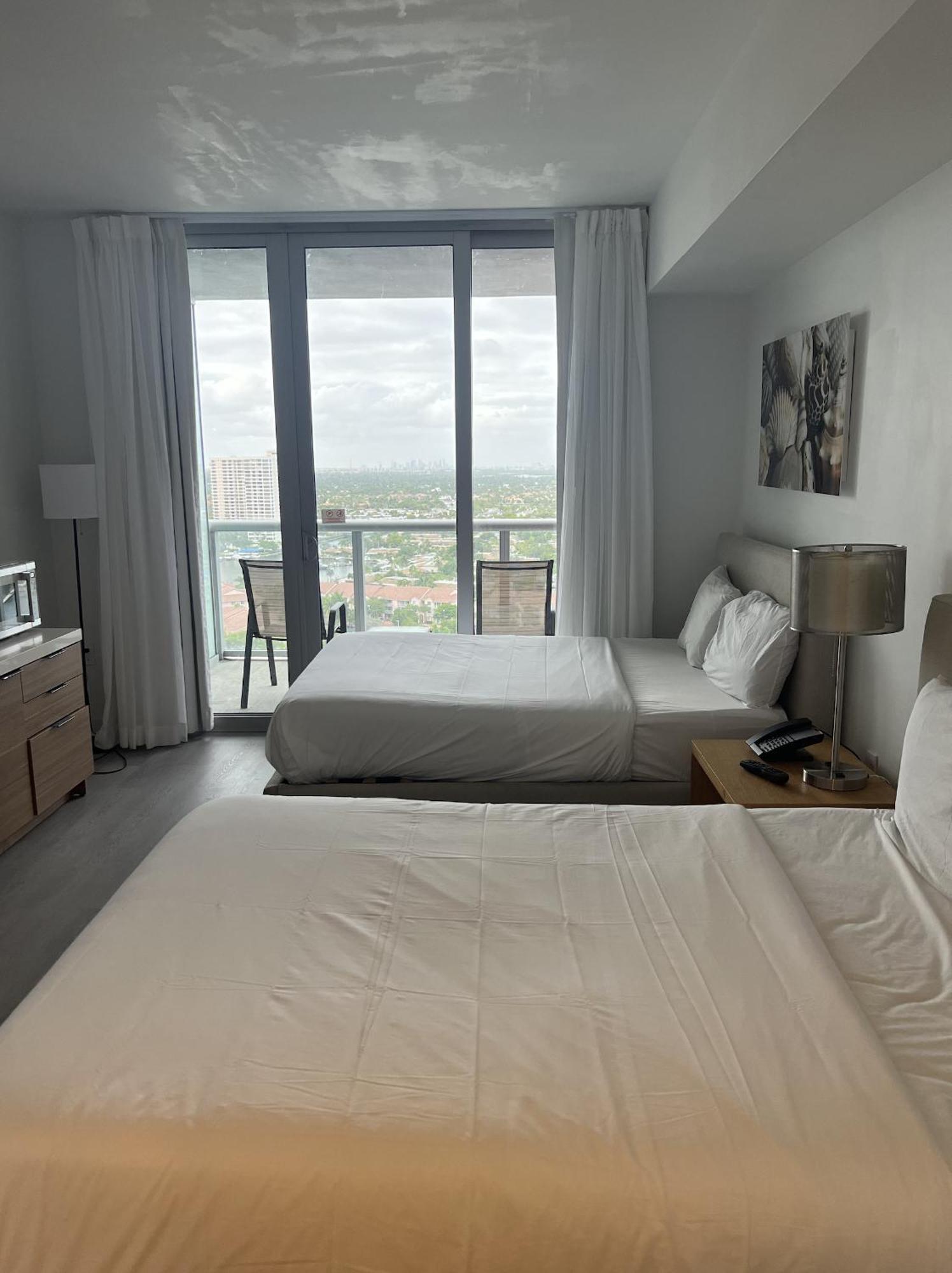 23Rd Floor Luxury & Spacious Beachwalk Resort Apartment With Amazing View ハランデール・ビーチ エクステリア 写真