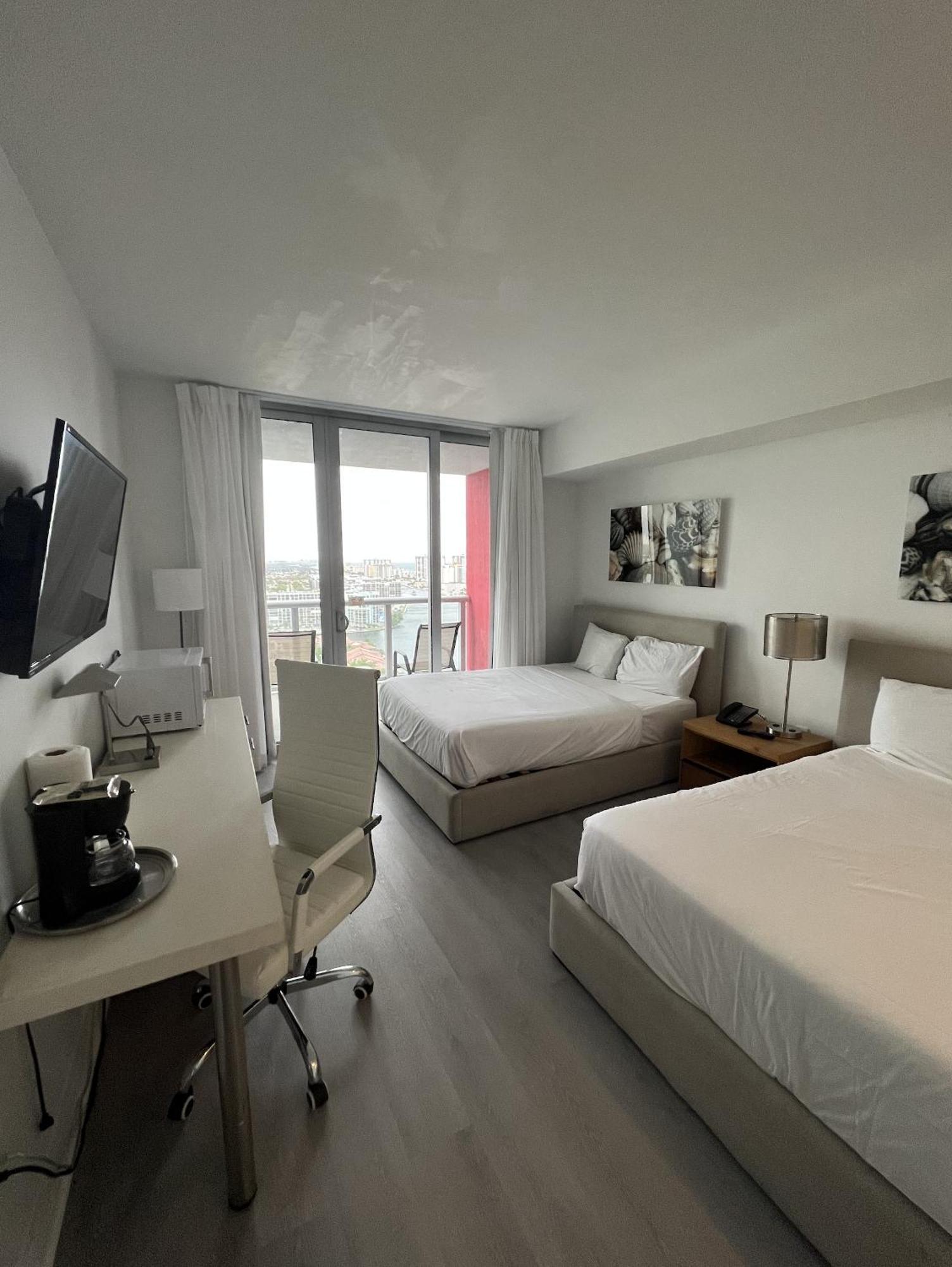 23Rd Floor Luxury & Spacious Beachwalk Resort Apartment With Amazing View ハランデール・ビーチ エクステリア 写真